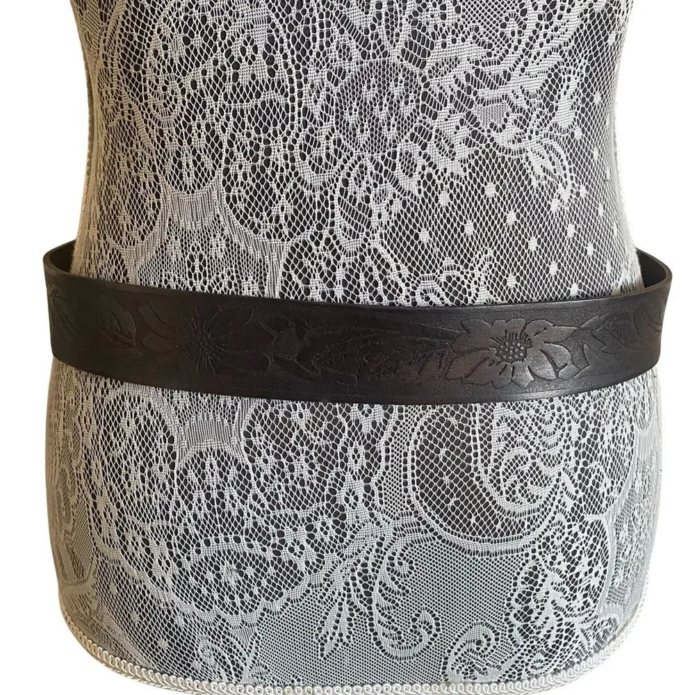 Hipwear Floral Tooled Leather Belt With Sparkly Buckle Size Large